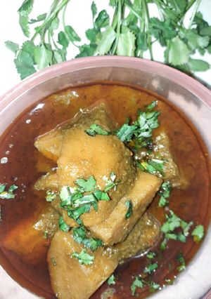 A picture of Green coriander & potato curry.