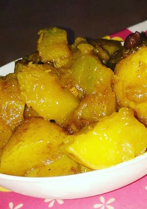 কুমড়োর ছক্কা(kumror chokka recipe in Bengali) রেসিপির প্রধান ছবি