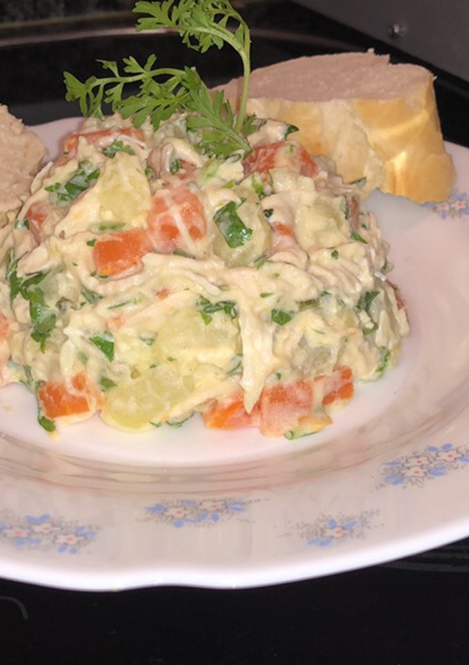 Una foto de Ensalada de pollo