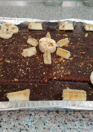 Una foto de Tarta de galletas, café y plátano 🍌