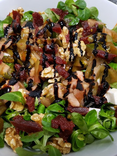 Foto principal de Ensalada membrillo y queso fresco