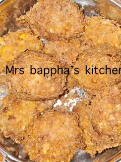 A picture of Potato chicken cutlets.