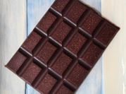 Una foto de chocolate alcalino