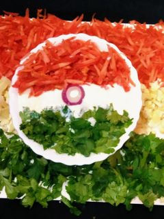तिरंगा गोभी रायता(TIRANGA GOBHI RAITA RECIPE IN HINDI) रेसिपी मुख्य फोटो