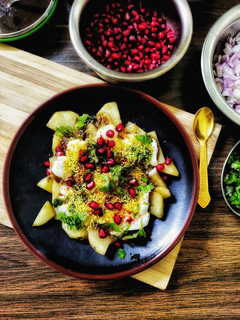 આલુ ચાટ (Aloo Chaat Recipe In Gujarati) રેસીપી મુખ્ય ફોટો