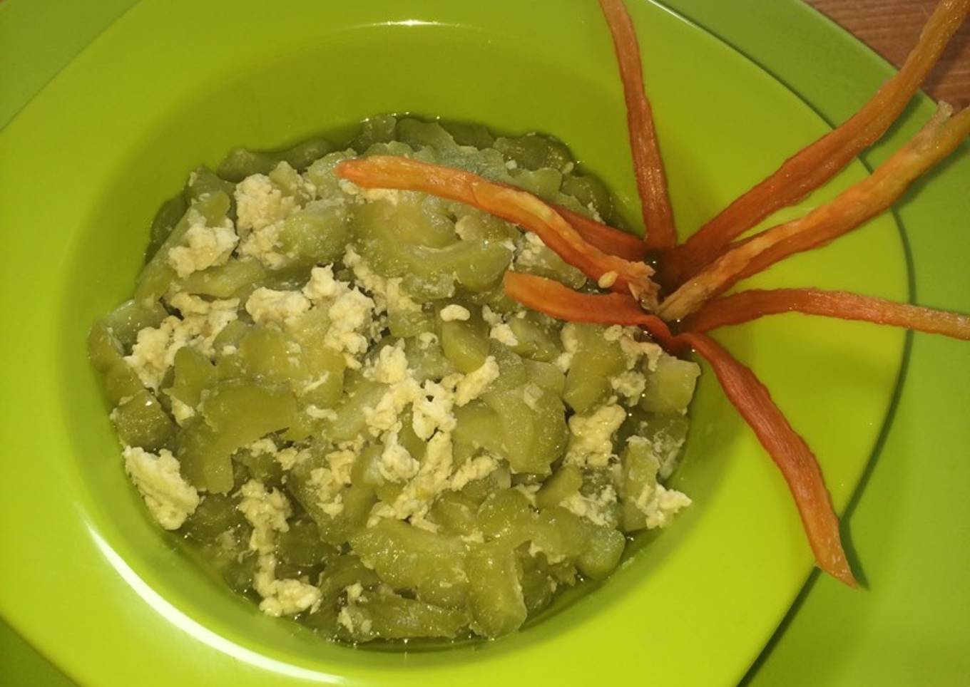 Tumis pare-telur anti pahit sederhana