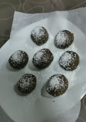 A picture of Nutella cookie balls.