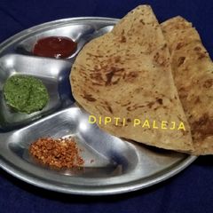 A picture of Aloo Paratha.