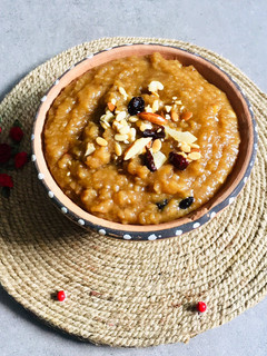 A picture of Roti halwa.