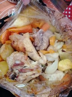 Omlós csirke, omlós zöldségekkel recept fotója
