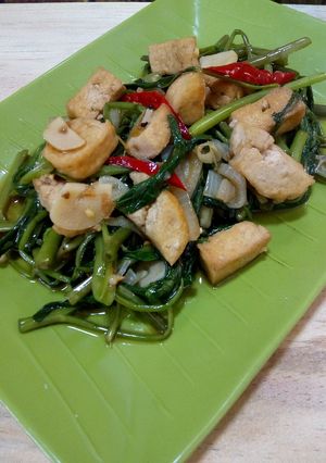 Foto resep Tumis Kangkung Mix Tahu