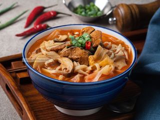 番茄鯖魚蔬菜麵