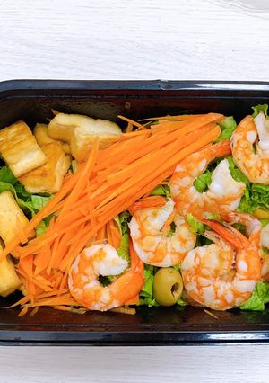 Hình của món Salad tôm nướng muối chanh😑 sốt chanh leo.