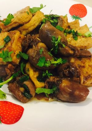 Hình của món Tim gà rim đậu hũ.