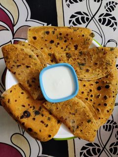 મેથીના થેપલા (Methi Thepla Recipe in Gujarati) રેસીપી મુખ્ય ફોટો