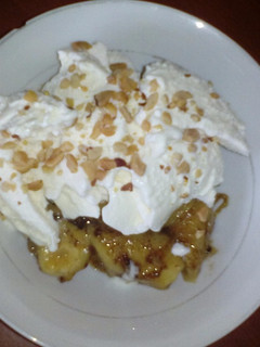 A picture of Butter Brown Bananas in Ice cream, dessert.
