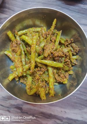 ग्वार फली की बुजी (gawar phali ki buji recipe in Hindi) रेसिपी मुख्य फोटो