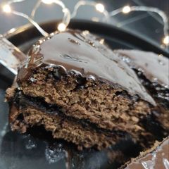 A picture of Hot Chocolate Cake.