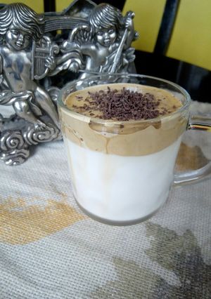 A picture of Dalgona coffee.