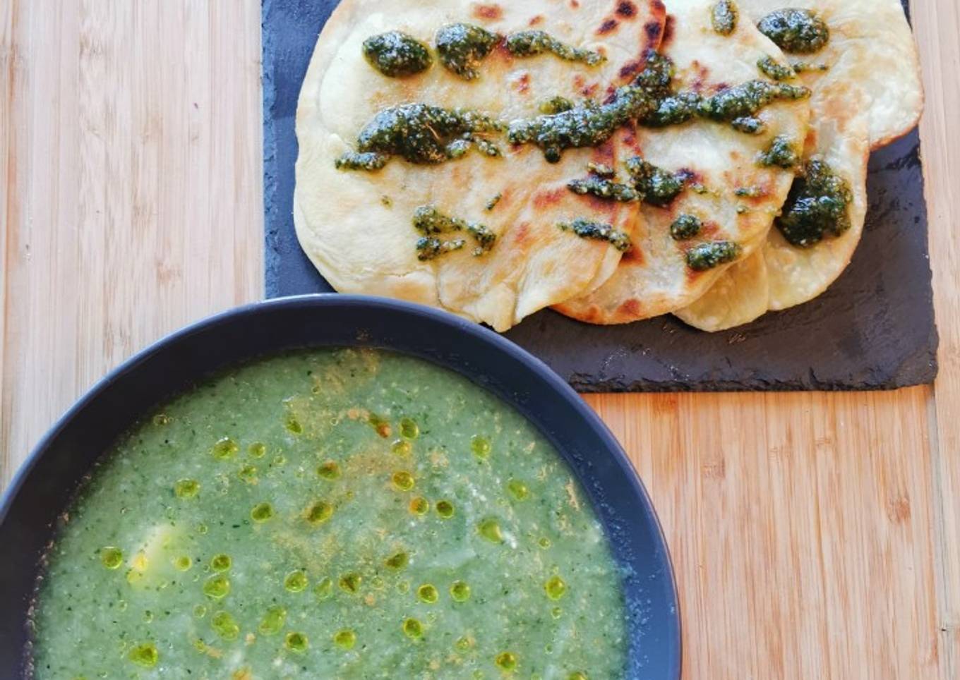 Soupe froide concombre céleri branche gingembre avec paratha