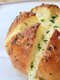 Foto resep Korean Garlic Cheese Bread