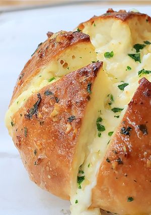 Foto resep Korean Garlic Cheese Bread
