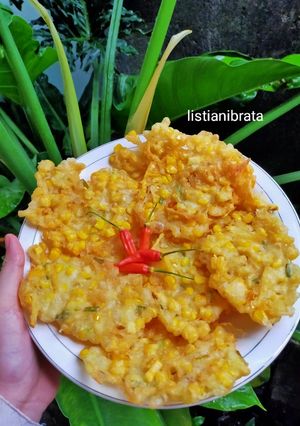 Foto resep Bakwan Jagung🌽 with Mantang & Udang Kering