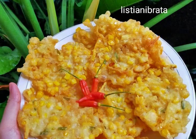 Bakwan Jagung🌽 with Mantang & Udang Kering