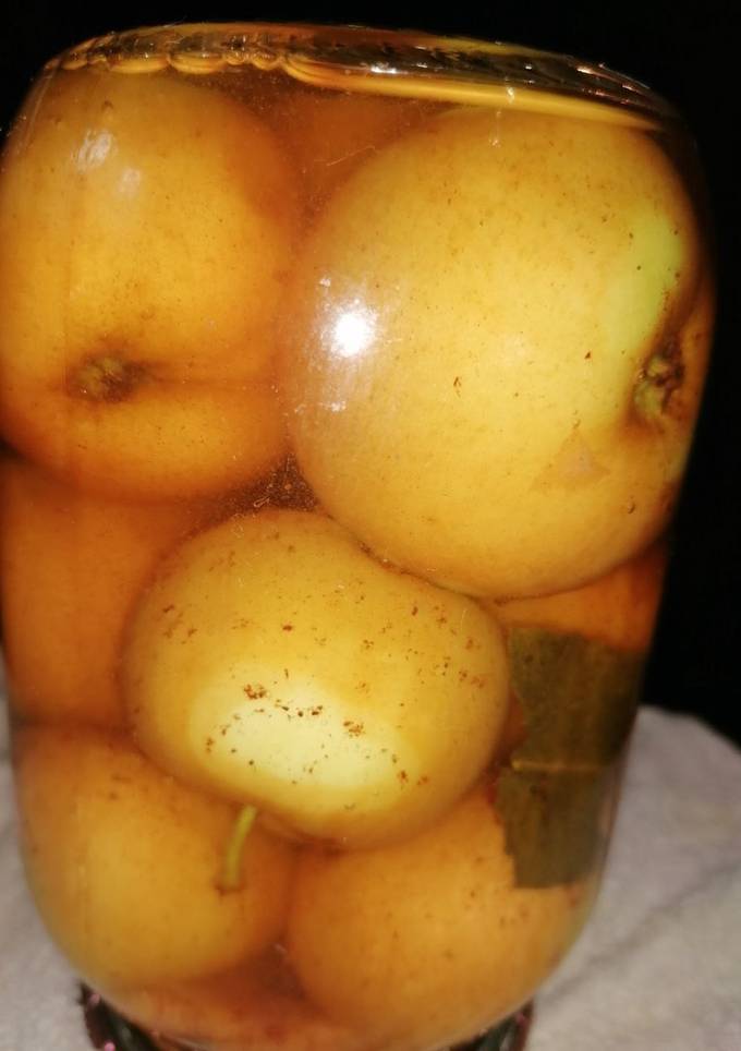 Мариновані яблука