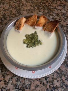 Una foto de Sopa vichyssoise c/crutones