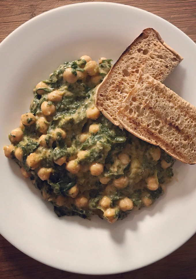Una foto de Espinacas con garbanzos