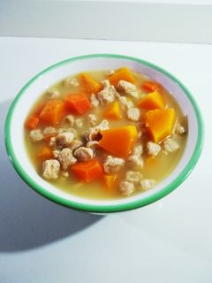 Una foto de Sopa de calabaza y soja texturizada