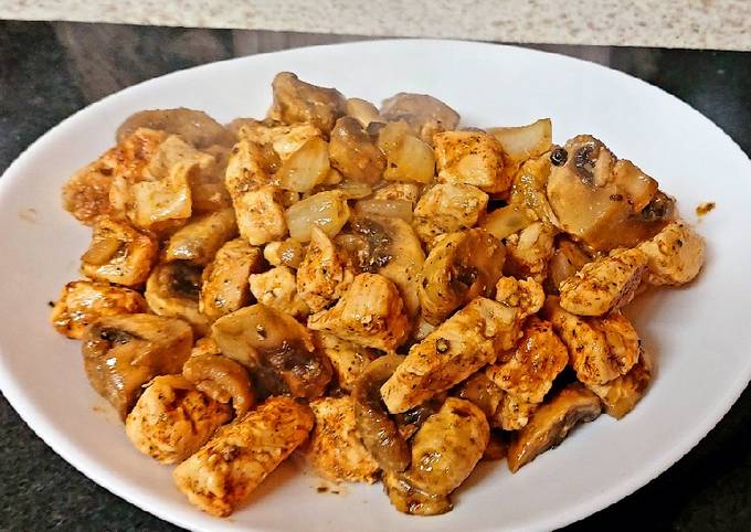 Steps to Prepare Speedy My One Pan Sautèed Mushrooms and Chicken Bites 🤗Mainmeal