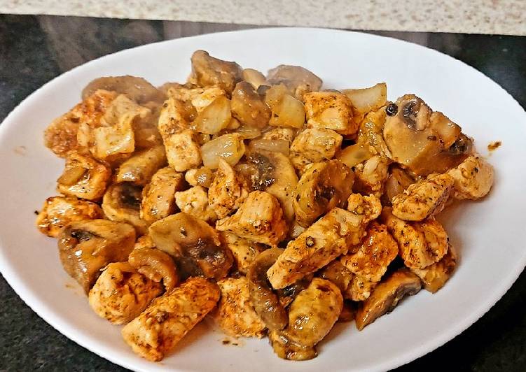 Steps to Make Award-winning My One Pan Sautèed Mushrooms and Chicken Bites 🤗Mainmeal