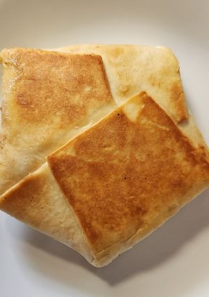 A picture of Crunchwrap Supreme.