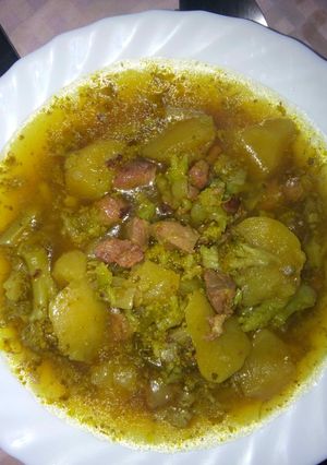 Foto principal de Patatas con carne y brócoli