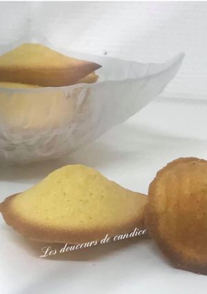 Une photo de Madeleines au citron