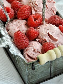 Una foto de Helado de frambuesa