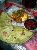 Palak Roti With Egg Roast