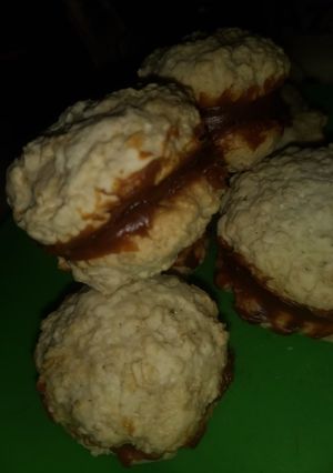 Una foto de Alfajores de Avena
