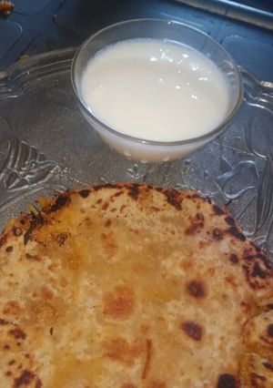 आलू का पराठा (aloo ka paratha recipe in Hindi) रेसिपी मुख्य फोटो