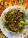 Chicken Stir-Fried with Asparagus