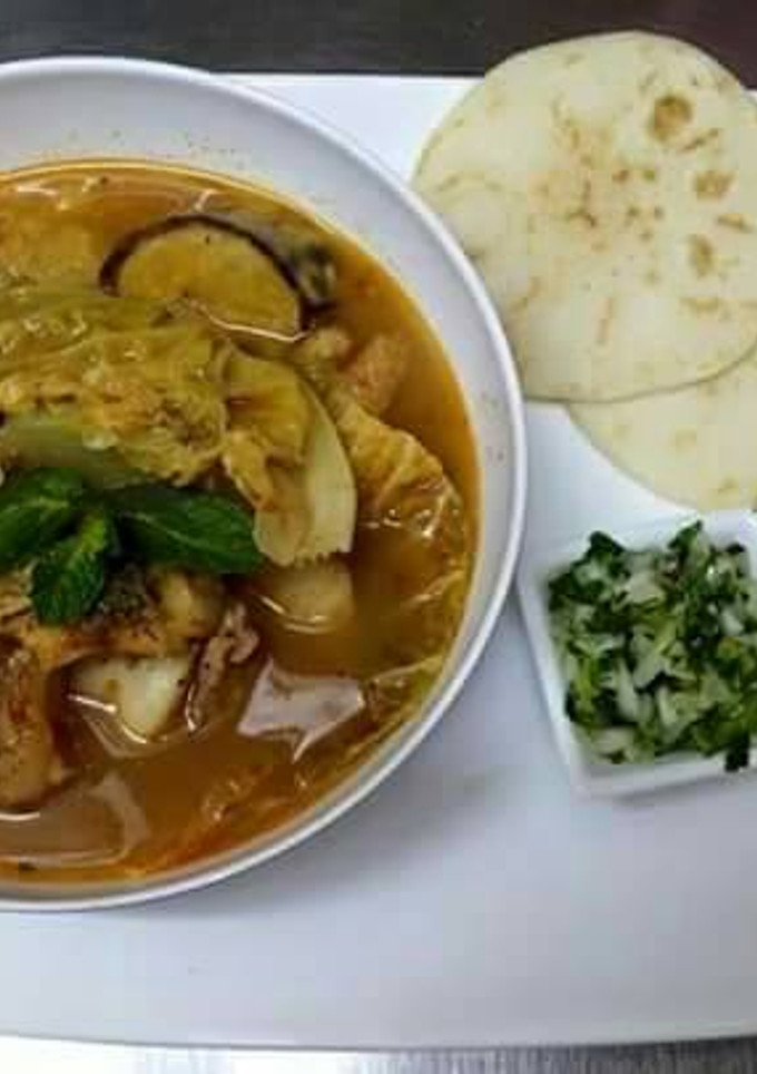 Una foto de Sopa de pata salvadoreña