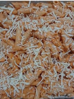 Una foto de Macarrones con atún