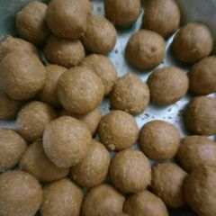 A picture of Aatta besan pinni (ladoo).