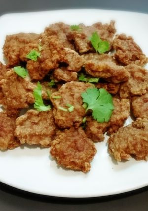 รูปของ หมูก้อนทอดกระเทียมพริกไทย