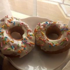 A picture of Simple doughnut.
