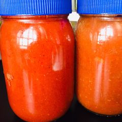 A picture of Rich & thick tomato paste.