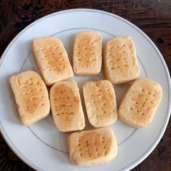 A picture of Diet Biscuits 🫓 🫓 without oven. Pateela baking ❤️.