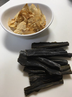 A picture of Simple Japanese Dashi Stock.